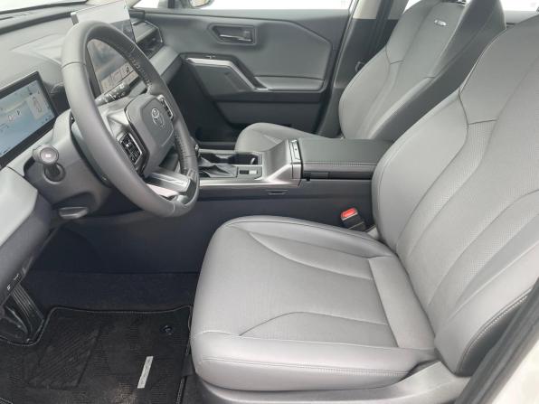 Toyota RAV4 VI (XA60) с пробегом 2025 года, цена 4 300 001 рубль, 14 км, внедорожник, Автокод Объявления