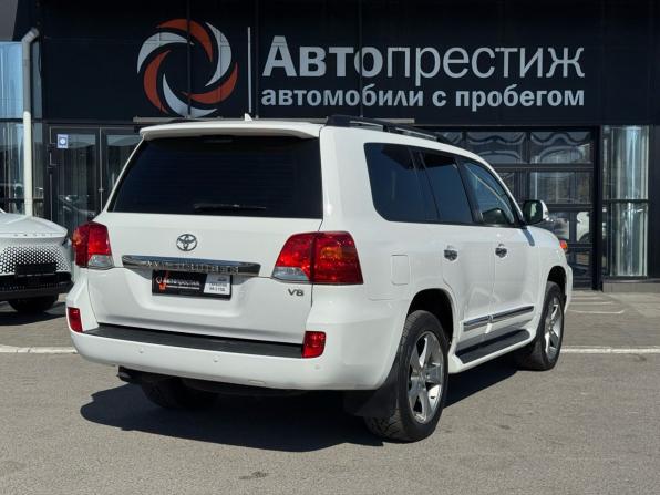 Toyota Land Cruiser 200 Series Рестайлинг 1 с пробегом 2013 года, цена 3 299 000 рублей, 180605 км, внедорожник, Автокод Объявления