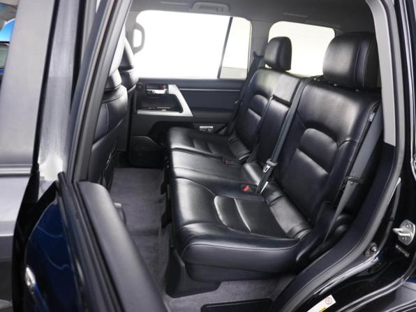 Toyota Land Cruiser 200 Series Рестайлинг 1 с пробегом 2013 года, цена 4 577 088 рублей, 140138 км, внедорожник, Автокод Объявления