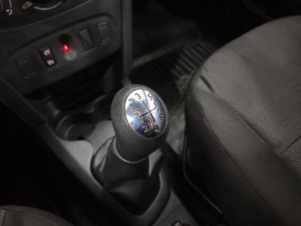Renault Sandero II Рестайлинг с пробегом 2018 года, цена 1 020 000 рублей, 91551 км, хэтчбек, Автокод Объявления