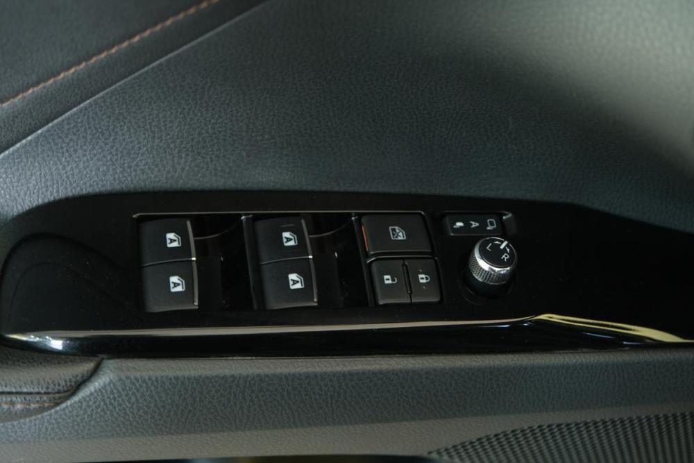 Toyota Camry VIII (XV70) Омск  - изображение 9