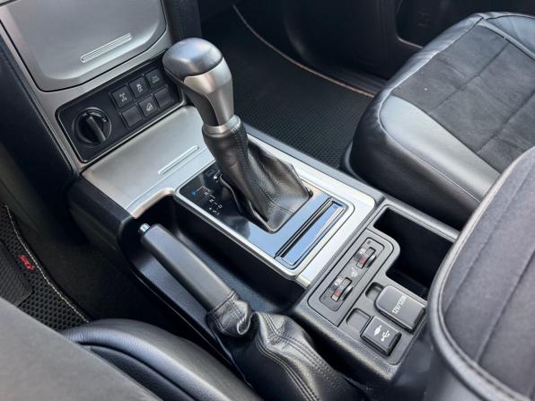 Toyota Land Cruiser Prado 150 Series Рестайлинг 2 с пробегом 2019 года, цена 4 899 900 рублей, 72578 км, внедорожник, Автокод Объявления