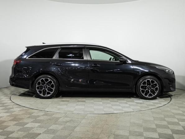 Kia Ceed III Рестайлинг с пробегом 2021 года, цена 2 249 585 рублей, 46000 км, универсал, Автокод Объявления