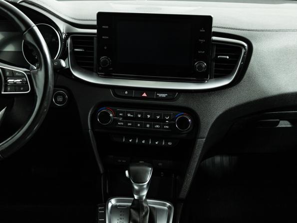 Kia Ceed III с пробегом 2020 года, цена 1 684 777 рублей, 121134 км, универсал, Автокод Объявления