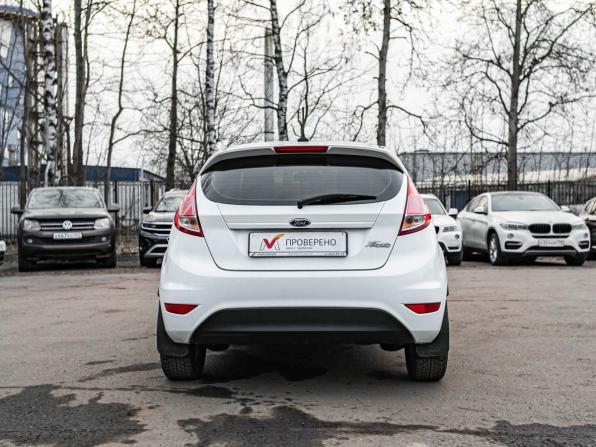Ford Fiesta Mk6 Рестайлинг с пробегом 2019 года, цена 860 000 рублей, 140700 км, хэтчбек, Автокод Объявления