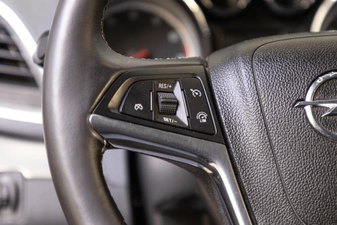 Opel Mokka I с пробегом 2014 года, цена 979 000 рублей, 208000 км, внедорожник, Автокод Объявления