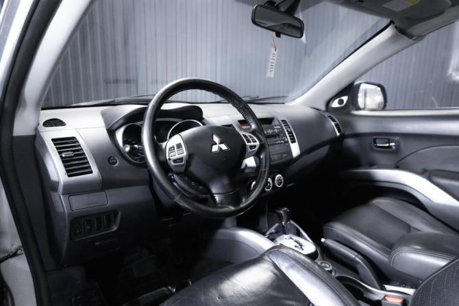 Mitsubishi Outlander II с пробегом 2008 года, цена 999 000 рублей, 258031 км, внедорожник, Автокод Объявления