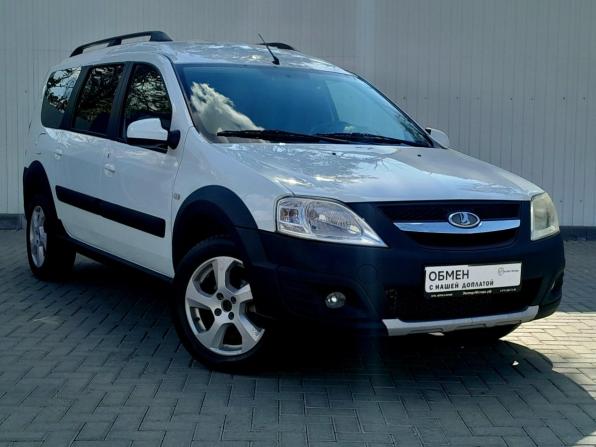 Lada (ВАЗ) Largus I с пробегом 2018 года, цена 949 000 рублей, 174376 км, универсал, Автокод Объявления