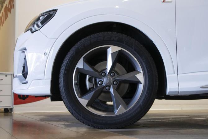 Audi Q3 II (F3) с пробегом 2021 года, цена 3 300 000 рублей, 66000 км, внедорожник, Автокод Объявления