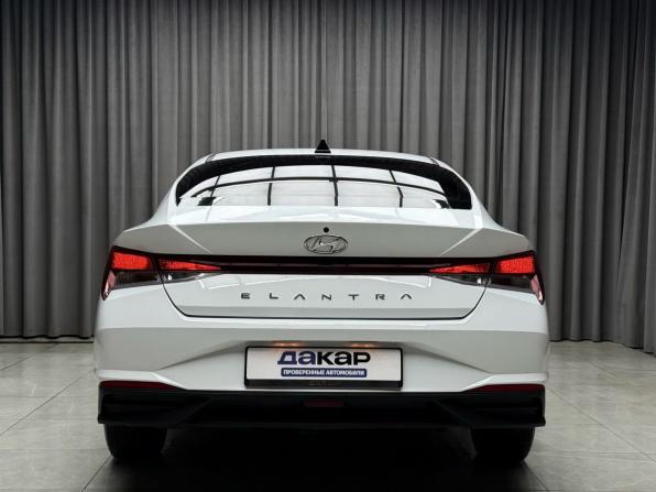 Hyundai Elantra VII (CN7) с пробегом 2022 года, цена 2 049 000 рублей, 56000 км, седан, Автокод Объявления