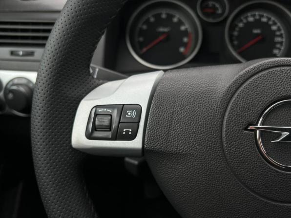 Opel Astra H Рестайлинг с пробегом 2011 года, цена 550 000 рублей, 149900 км, хэтчбек, Автокод Объявления