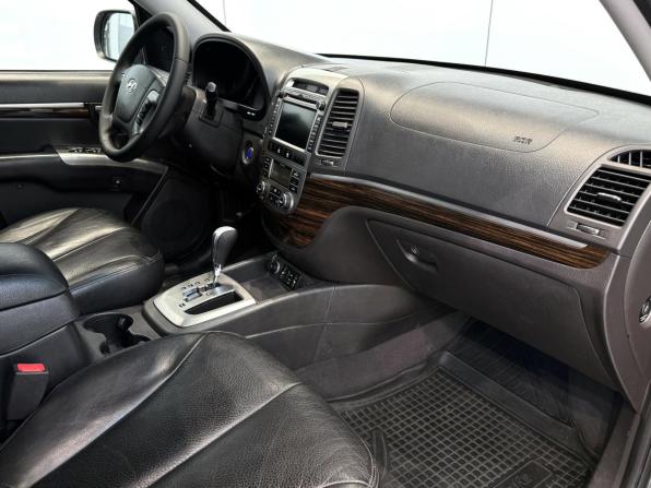 Hyundai Santa Fe II Рестайлинг с пробегом 2011 года, цена 1 280 000 рублей, 284000 км, внедорожник, Автокод Объявления