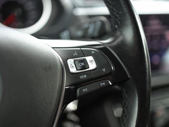 Volkswagen Tiguan II с пробегом 2020 года, цена 2 699 000 рублей, 107910 км, внедорожник, Автокод Объявления