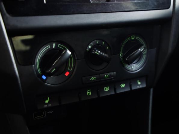 Skoda Rapid I Рестайлинг с пробегом 2019 года, цена 1 119 000 рублей, 113073 км, лифтбек, Автокод Объявления