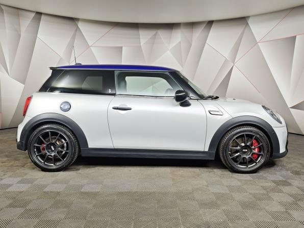 Mini Hatch III (F55/F56) Рестайлинг 2 с пробегом 2022 года, цена 3 300 000 рублей, 56066 км, хэтчбек, Автокод Объявления