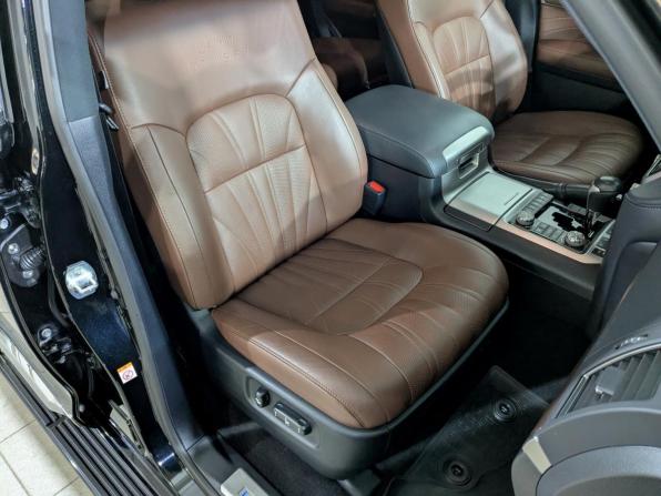 Toyota Land Cruiser 200 Series Рестайлинг 2 с пробегом 2019 года, цена 8 600 000 рублей, 95423 км, внедорожник, Автокод Объявления