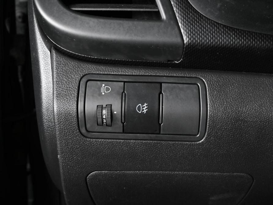 Hyundai Solaris I Ростов-на-Дону  - изображение 16
