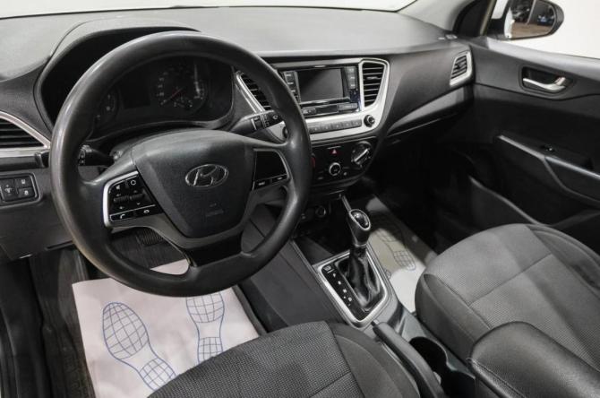 Hyundai Solaris II Рестайлинг с пробегом 2021 года, цена 1 199 000 рублей, 115000 км, седан, Автокод Объявления