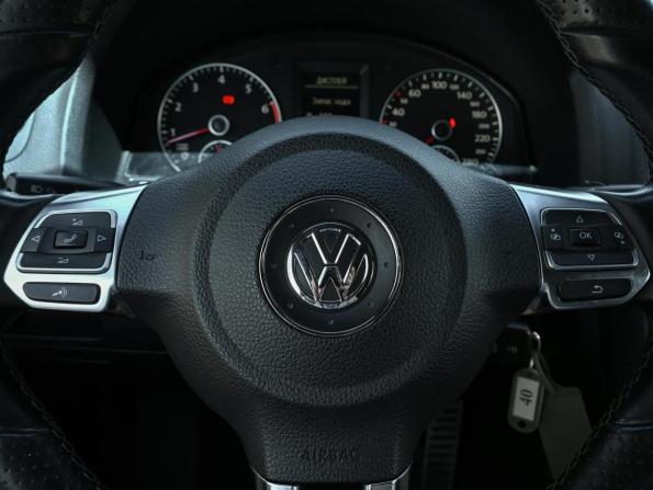 Volkswagen Scirocco III с пробегом 2011 года, цена 925 000 рублей, 199581 км, хэтчбек, Автокод Объявления