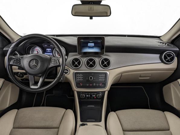 Mercedes-Benz GLA I (X156) с пробегом 2016 года, цена 1 995 000 рублей, 90464 км, внедорожник, Автокод Объявления