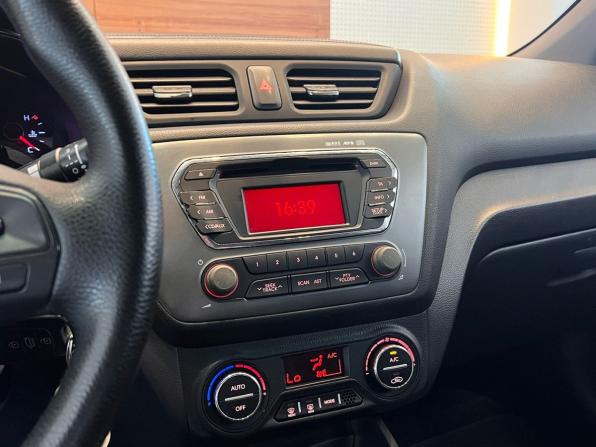 Kia Rio III с пробегом 2013 года, цена 800 000 рублей, 216000 км, седан, Автокод Объявления