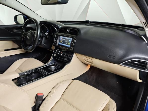 Jaguar XE I с пробегом 2016 года, цена 1 893 000 рублей, 198135 км, седан, Автокод Объявления