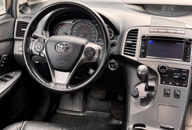 Toyota Venza I Рестайлинг с пробегом 2013 года, цена 2 100 000 рублей, 203416 км, внедорожник, Автокод Объявления