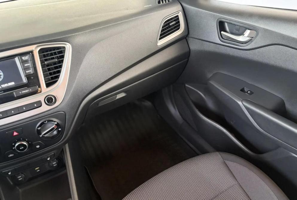 Hyundai Solaris II Киров  - изображение 12
