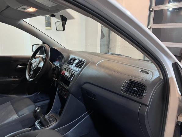 Volkswagen Polo V с пробегом 2015 года, цена 820 000 рублей, 190617 км, седан, Автокод Объявления