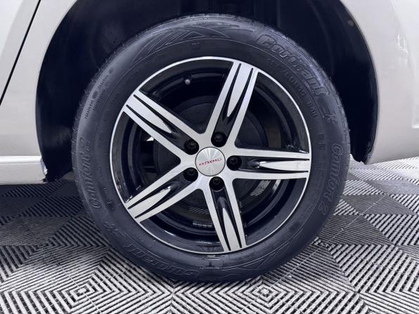 Volkswagen Polo V Рестайлинг с пробегом 2015 года, цена 1 050 000 рублей, 132521 км, седан, Автокод Объявления