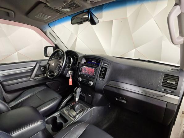 Mitsubishi Pajero IV с пробегом 2011 года, цена 2 183 000 рублей, 105402 км, внедорожник, Автокод Объявления