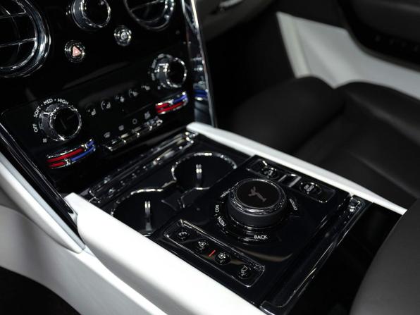 Rolls-Royce Cullinan I с пробегом 2021 года, цена 39 700 000 рублей, 28448 км, внедорожник, Автокод Объявления
