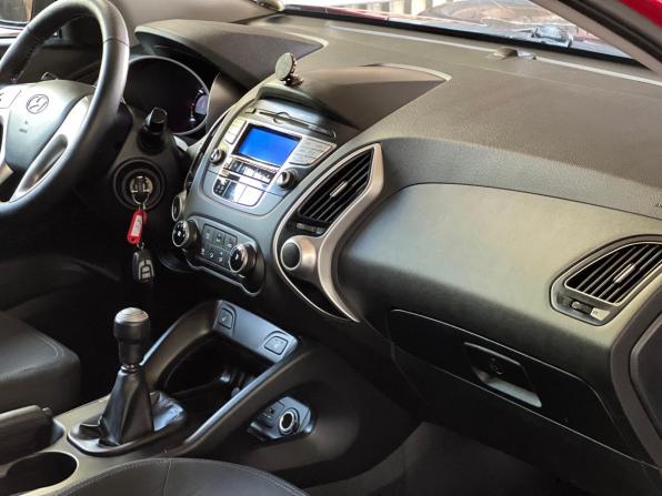 Hyundai ix35 I с пробегом 2013 года, цена 1 050 000 рублей, 175000 км, внедорожник, Автокод Объявления
