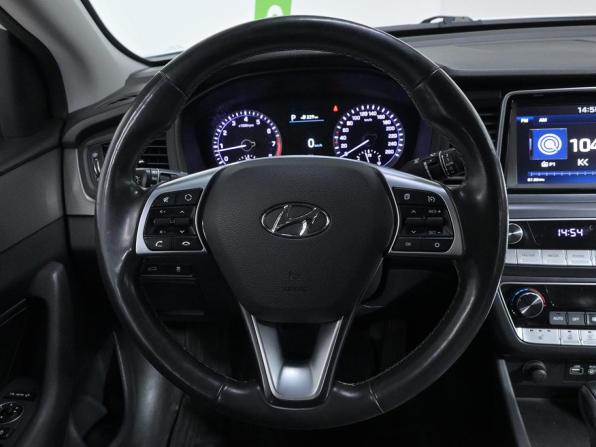 Hyundai Sonata VII (LF) Рестайлинг с пробегом 2019 года, цена 1 880 000 рублей, 122773 км, седан, Автокод Объявления