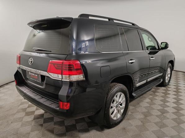 Toyota Land Cruiser 200 Series Рестайлинг 2 с пробегом 2015 года, цена 4 249 000 рублей, 382361 км, внедорожник, Автокод Объявления