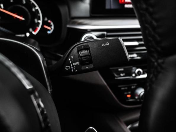 BMW 5 серии VII (G30/G31/G38) с пробегом 2018 года, цена 4 349 000 рублей, 137366 км, седан, Автокод Объявления