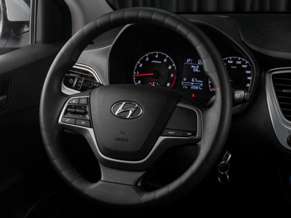 Hyundai Solaris II Рестайлинг с пробегом 2020 года, цена 1 429 000 рублей, 125957 км, седан, Автокод Объявления