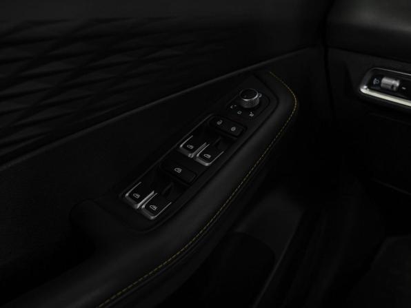 Geely Coolray I Рестайлинг 2 с пробегом 2025 года, цена 2 299 000 рублей, 26774 км, внедорожник, Автокод Объявления