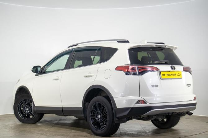 Toyota RAV4 IV (XA40) Рестайлинг с пробегом 2017 года, цена 2 549 000 рублей, 97161 км, внедорожник, Автокод Объявления