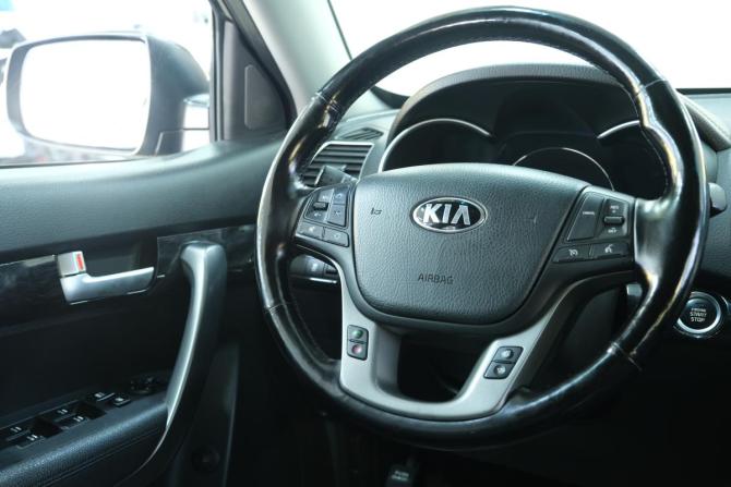 Kia Sorento II Рестайлинг с пробегом 2016 года, цена 2 289 000 рублей, 72440 км, внедорожник, Автокод Объявления