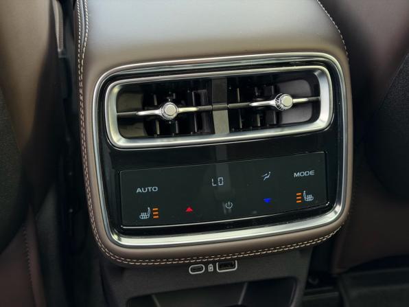 Geely Monjaro I Рестайлинг 2 (China Market) с пробегом 2026 года, цена 4 200 000 рублей, 25 км, внедорожник, Автокод Объявления