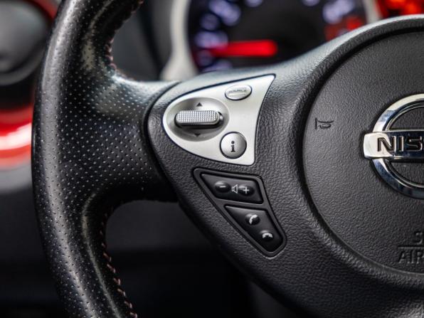 Nissan Juke I Рестайлинг с пробегом 2017 года, цена 1 318 000 рублей, 141316 км, внедорожник, Автокод Объявления