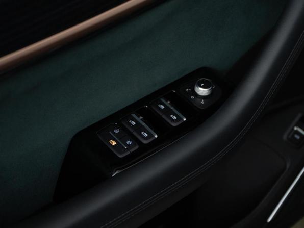 Geely Monjaro I с пробегом 2023 года, цена 3 233 070 рублей, 26529 км, внедорожник, Автокод Объявления