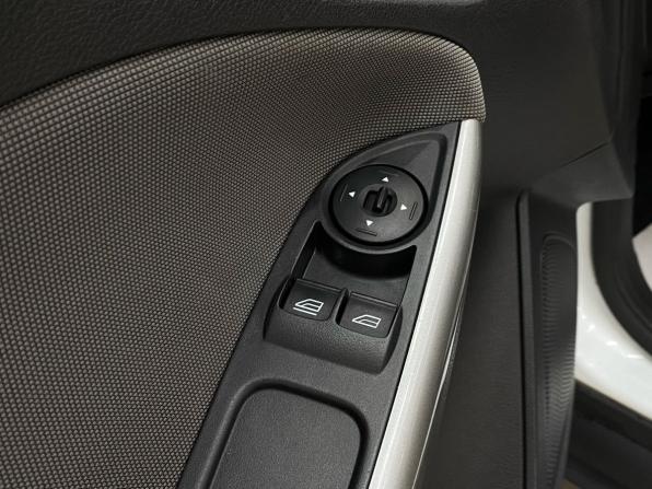 Ford Focus III с пробегом 2012 года, цена 595 000 рублей, 242964 км, хэтчбек, Автокод Объявления
