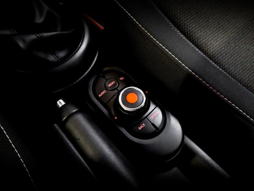 Mini Hatch III (F55/F56) Москва  - изображение 26