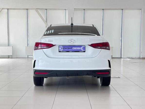 Hyundai Solaris II Рестайлинг с пробегом 2020 года, цена 1 320 000 рублей, 122780 км, седан, Автокод Объявления