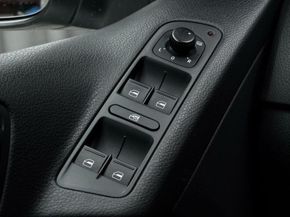 Volkswagen Tiguan I Рестайлинг с пробегом 2015 года, цена 1 429 000 рублей, 173218 км, внедорожник, Автокод Объявления