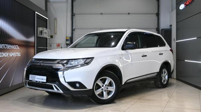 Mitsubishi Outlander III Рестайлинг 3 с пробегом 2018 года, цена 1 550 000 рублей, 100900 км, внедорожник, Автокод Объявления