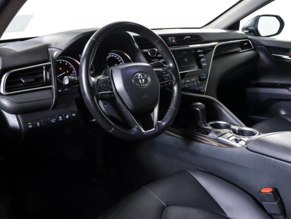 Toyota Camry VIII (XV70) с пробегом 2020 года, цена 2 798 000 рублей, 140183 км, седан, Автокод Объявления