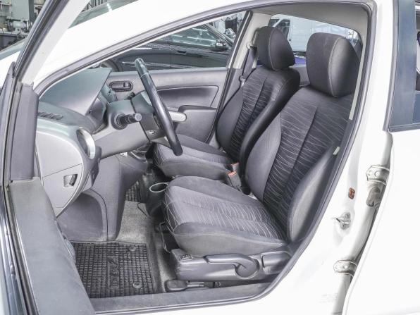 Mazda 2 II (DE) с пробегом 2008 года, цена 599 000 рублей, 200353 км, хэтчбек, Автокод Объявления